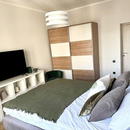 Dani City Center Apartment Belgrado Buitenkant foto